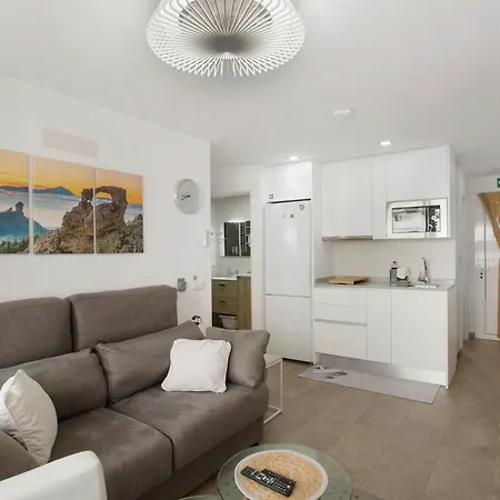 Home's About Confortable And Cozy Apartment