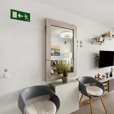 Home's About Confortable And Cozy *